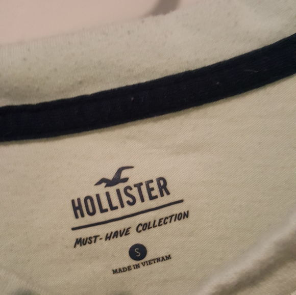 2 men's hollister tees in mint green size small. - Picture 5 of 5